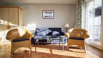 Fernseher, Stereoanlage