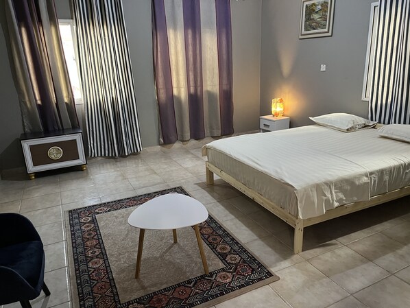 5 chambres, Wi-Fi, literie fournie