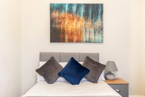 3 Schlafzimmer, Bügeleisen/Bügelbrett, WLAN, Bettwäsche