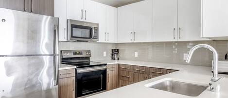 Fridge, microwave, oven, dishwasher