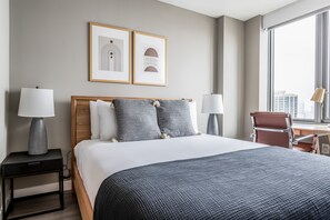 2 makuuhuonetta, silitysrauta/-lauta, Wi-Fi, vuodevaatteet