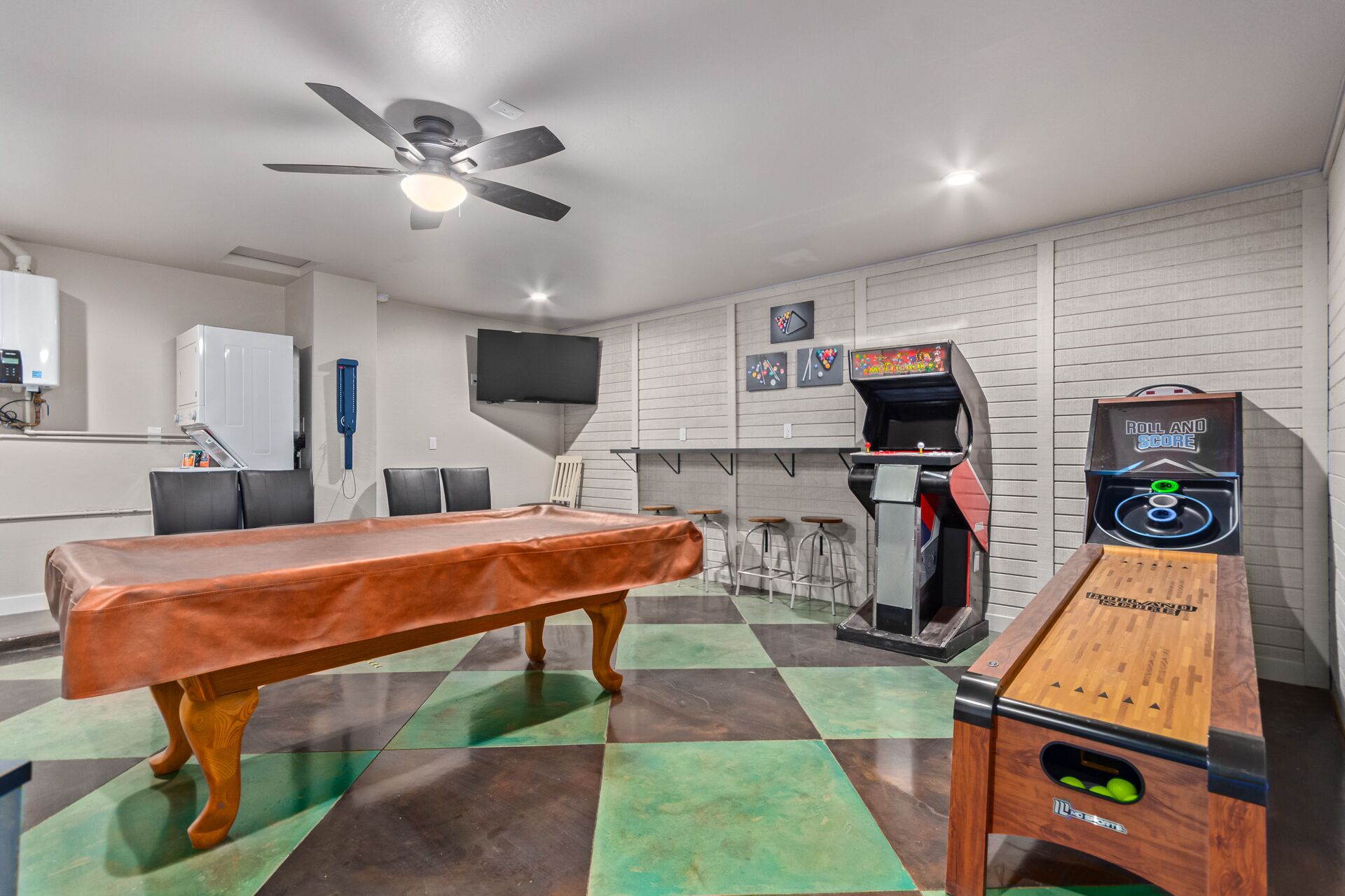 The Game Room Tempe 4bd/2ba