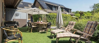 Holiday Apartment "Auf dem Eltenberg" with Private Garden, 4 Bathrooms & Wi-Fi