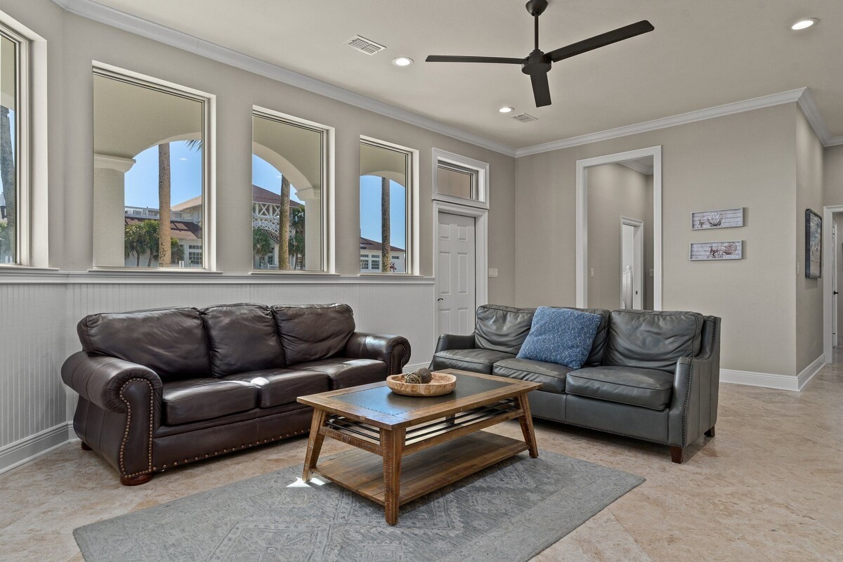 Photo 18 of Belleza Del Mar with Ocean Views, Game Room, and Lakefront Pool