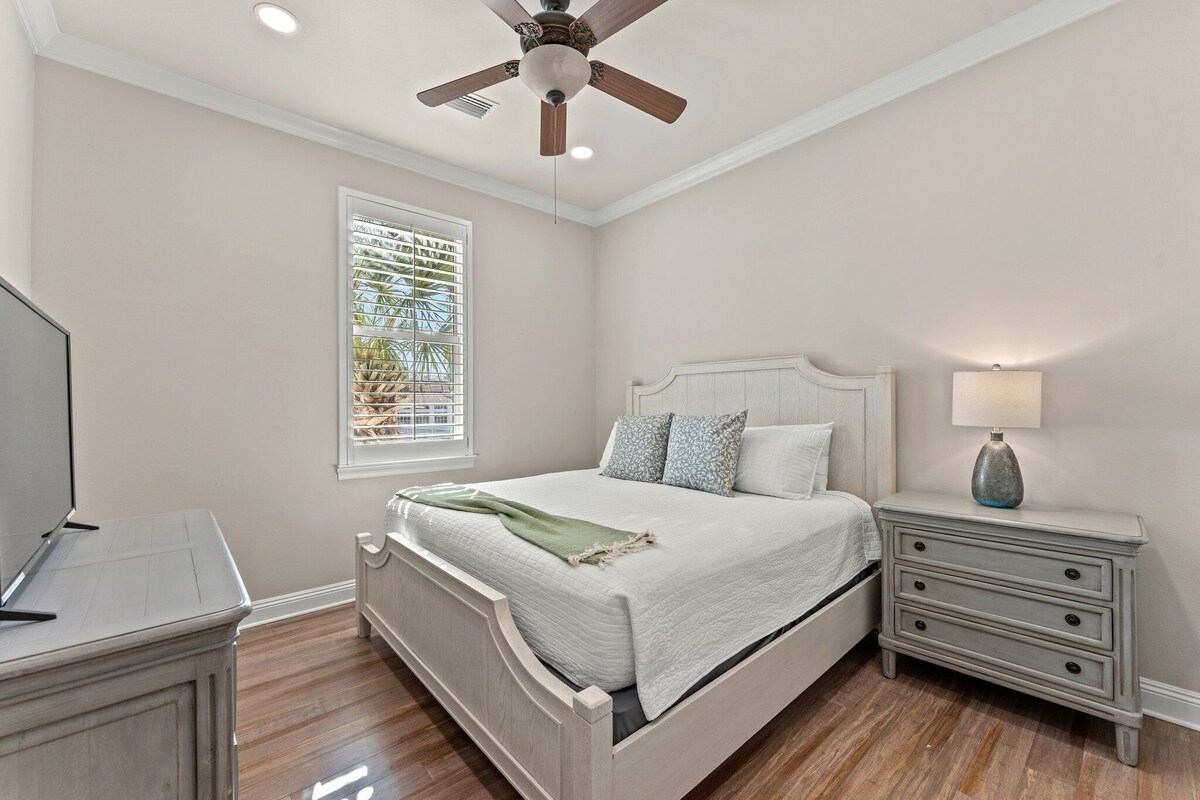 Photo 48 of Belleza Del Mar with Ocean Views, Game Room, and Lakefront Pool