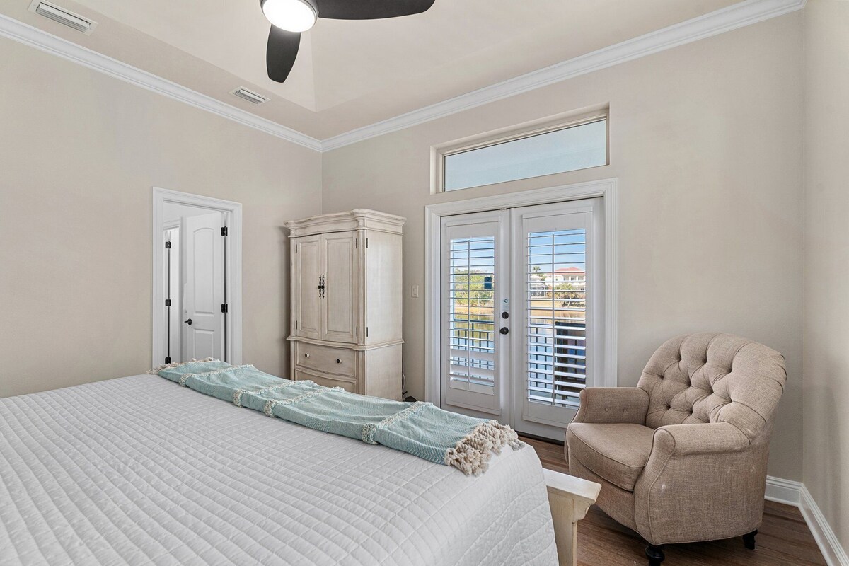 Photo 31 of Belleza Del Mar with Ocean Views, Game Room, and Lakefront Pool