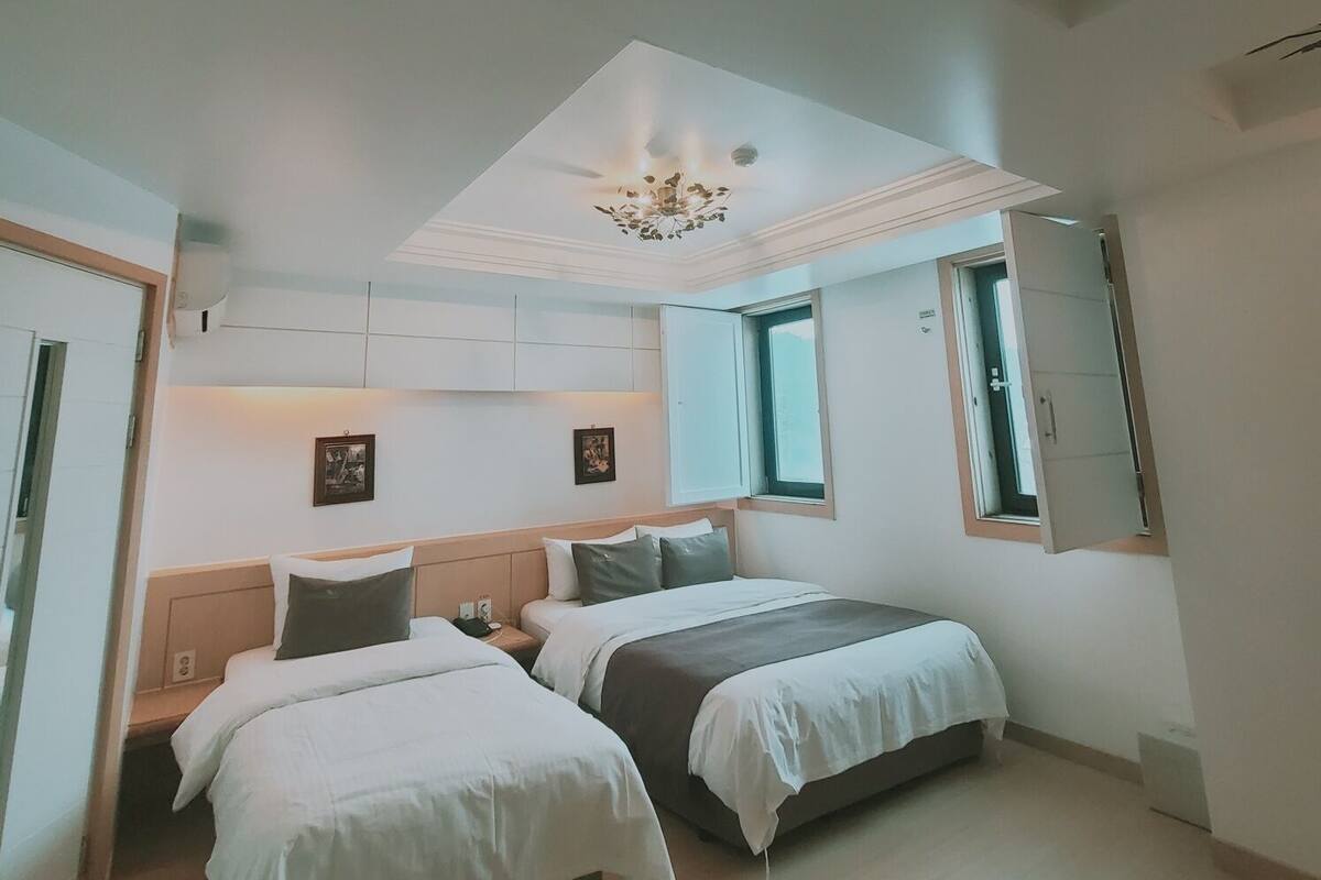 Deluxe Twin Room | WiFi (free)