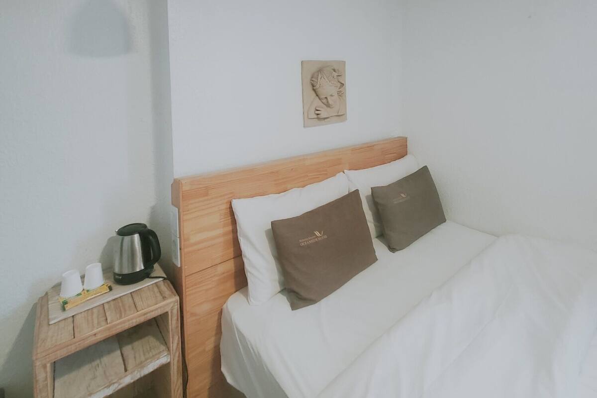 Basic Double Room | WiFi (free)