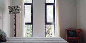 3 slaapkamers, een kluis op de kamer, een bureau