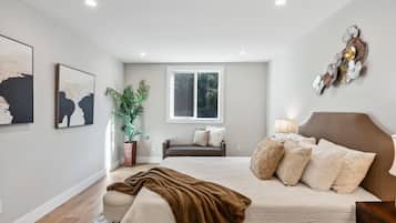2 habitaciones, escritorio, tabla de planchar con plancha y wifi