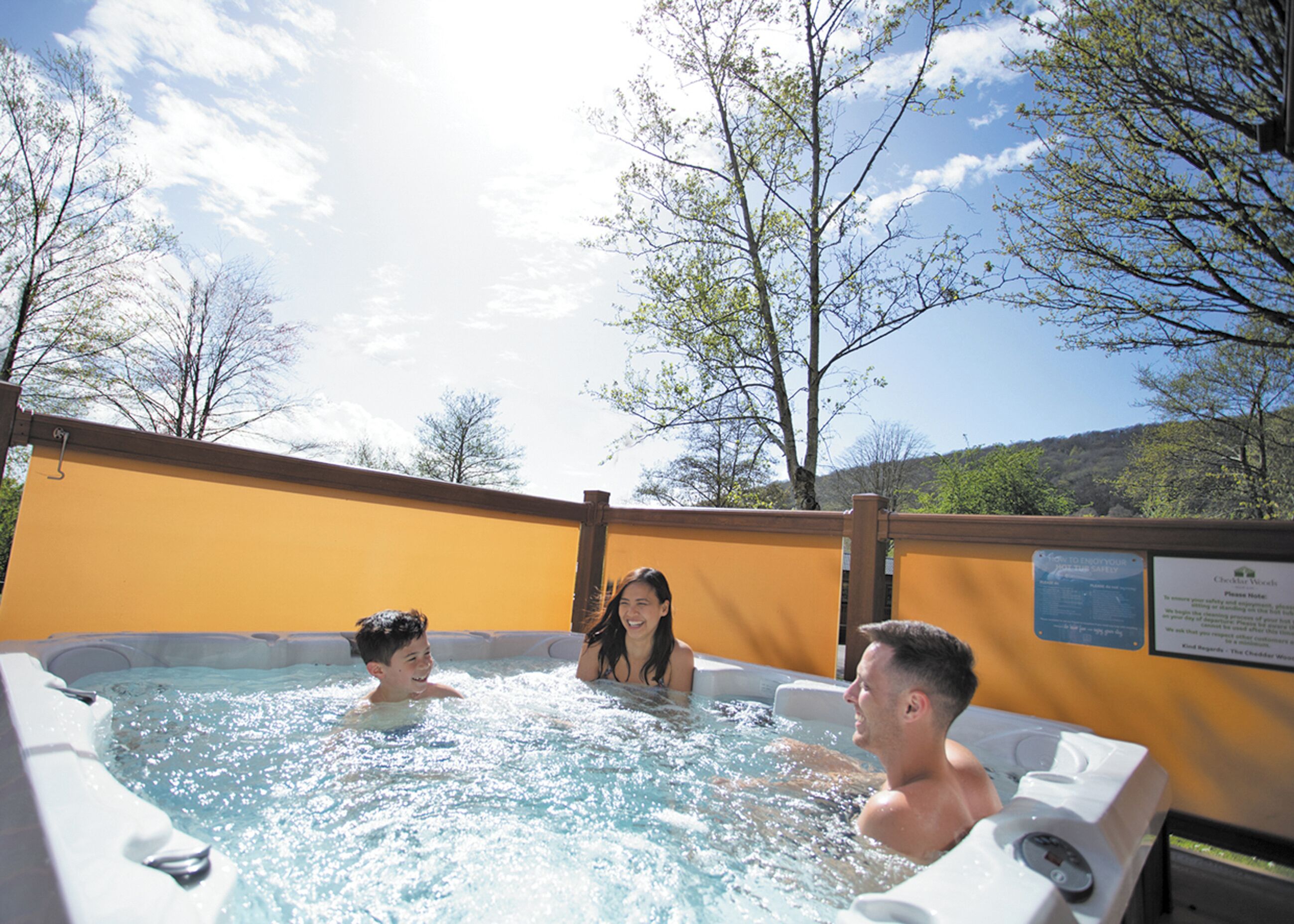 Bain à remous extérieur