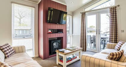 Tennyson Premier Lodge