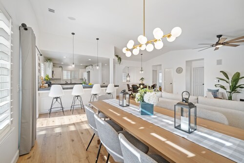 Steps Away From Pismo Beach with Poker/Foosball Table/EV Charger/BBQ grill