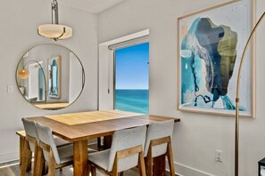 Dining - New Calypso Beach Resort! Luxury 3BD 3BA Corner Unit! (Panama City Beach)