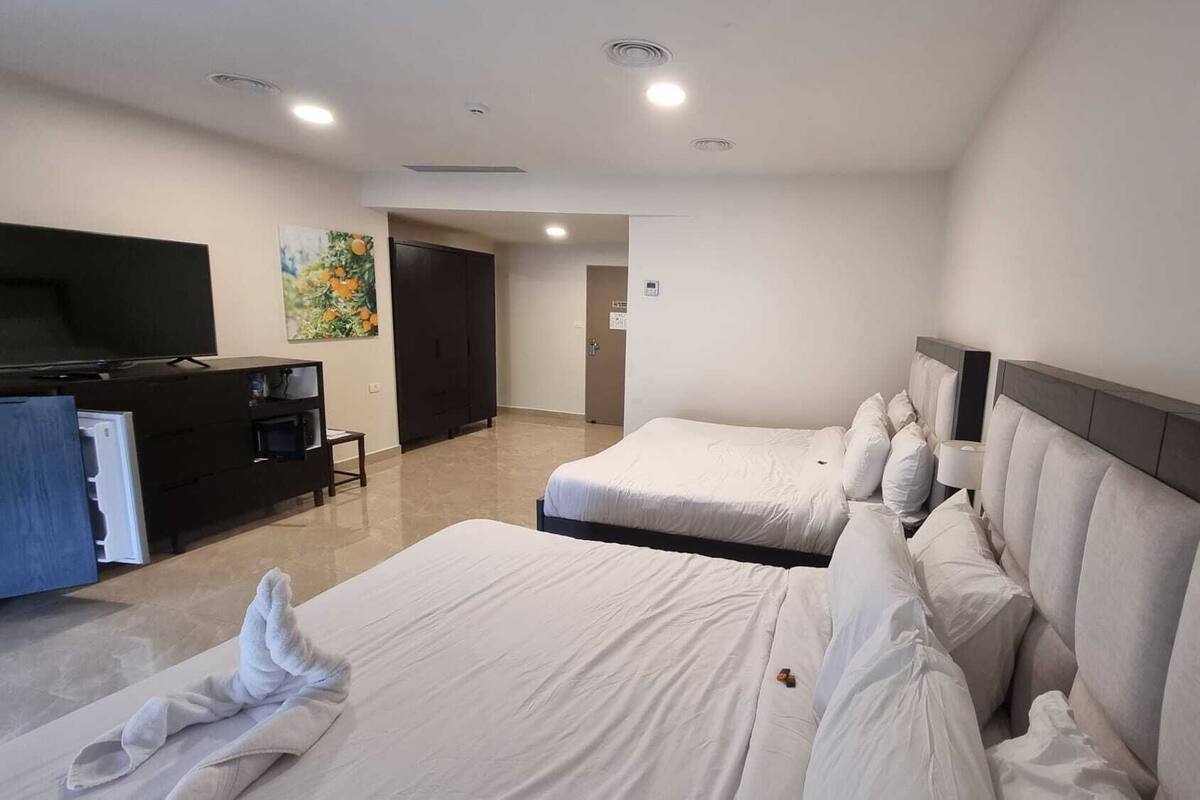 高档床上用品、羽绒被、Select Comfort 床、办公桌