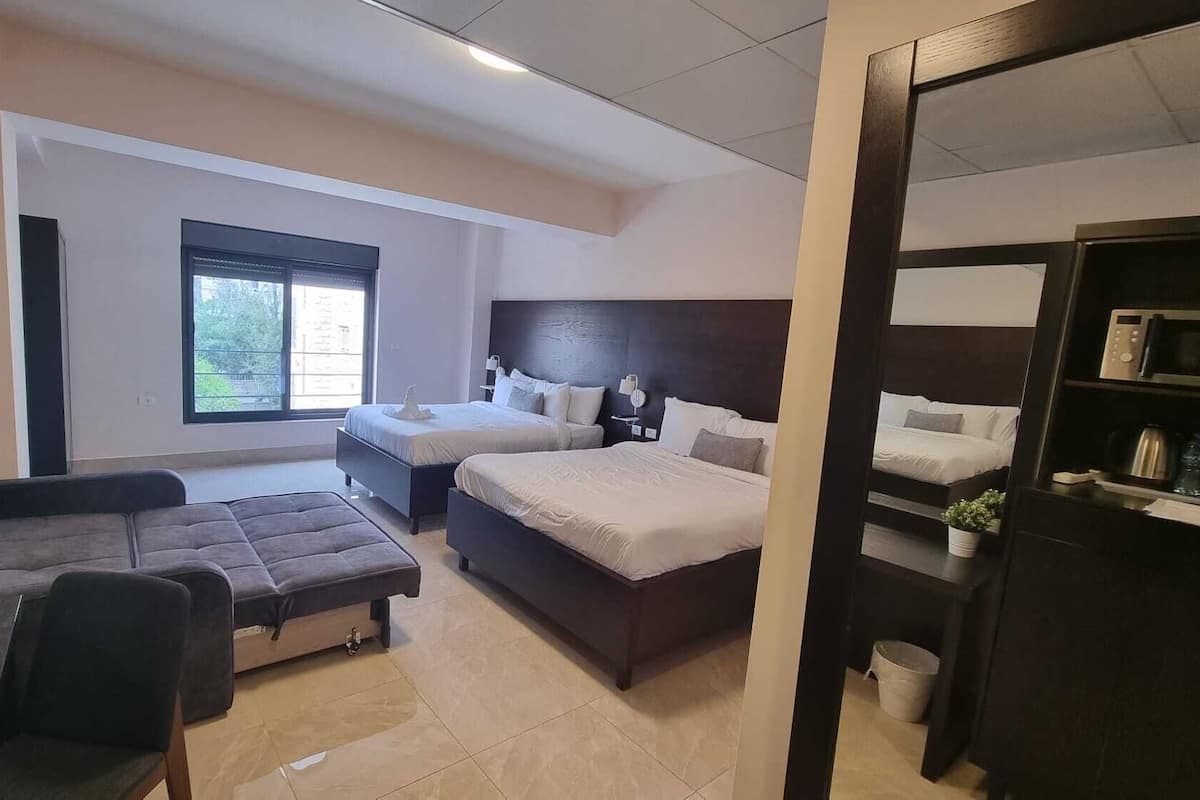 Chambre Familiale | Literie de qualité supérieure, couette en duvet d'oie