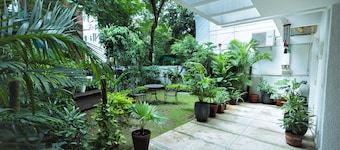 Luxury, comfortable and peaceful with free parking