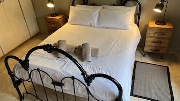 Family House | 3 bedrooms, iron/ironing board, WiFi, bed sheets