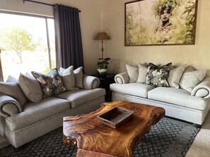 Maison Familiale | Salle de séjour