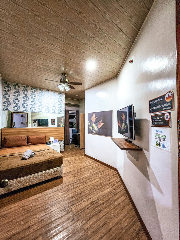 Deluxe Double Room | Free WiFi - Hotel Urban-Khotel Kurban Hotel (Baguio)