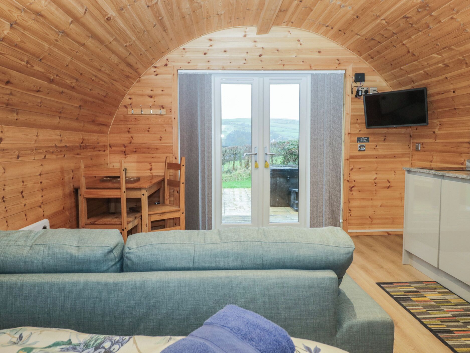 Holly, Pet Friendly, With Hot Tub In Ulverston - Ulverston