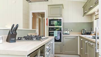 Réfrigérateur, four, plaque de cuisson, lave-vaisselle