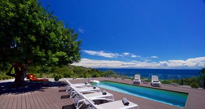 Luxury Villa Marina with private access to the sea!