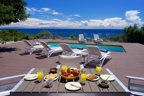 Luxury Villa Marina with private access to the sea!