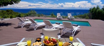 Luxury Villa Marina with private access to the sea!