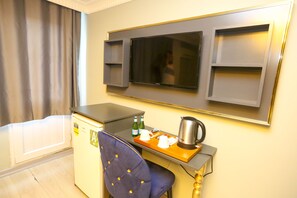 Family Triple Room | In-room safe, blackout curtains, soundproofing, iron/ironing board - Grand Moon Hotel Suites (Istanbul)