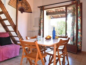 Dining - Cozy Studio-Mezzanine, 4 Guests, Terrace, Near Beach & Shops, Gruissan (Gruissan)