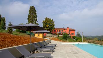 Piscine extérieure, piscine chauffée