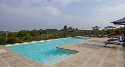 Villa in Piedmont with private pool in beautiful vineyard of Tenuta CostaRossa