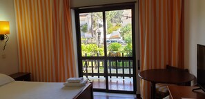 Standard-Doppelzimmer | Individuell dekoriert, individuell eingerichtet, schallisolierte Zimmer