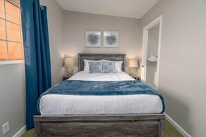 3 bedrooms, travel cot, free WiFi, bed sheets - Charming Winchester Guesthouse near Wine Country (Menifee)