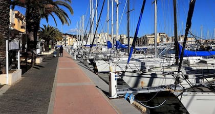 2-Room Mezzanine House - Gruissan - Sleeps 5