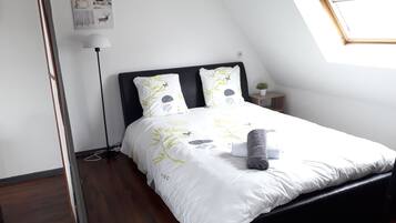 1 chambre, bureau, lit parapluie, Wi-Fi gratuit