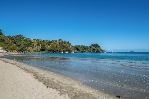 Perto da praia, areia branca
