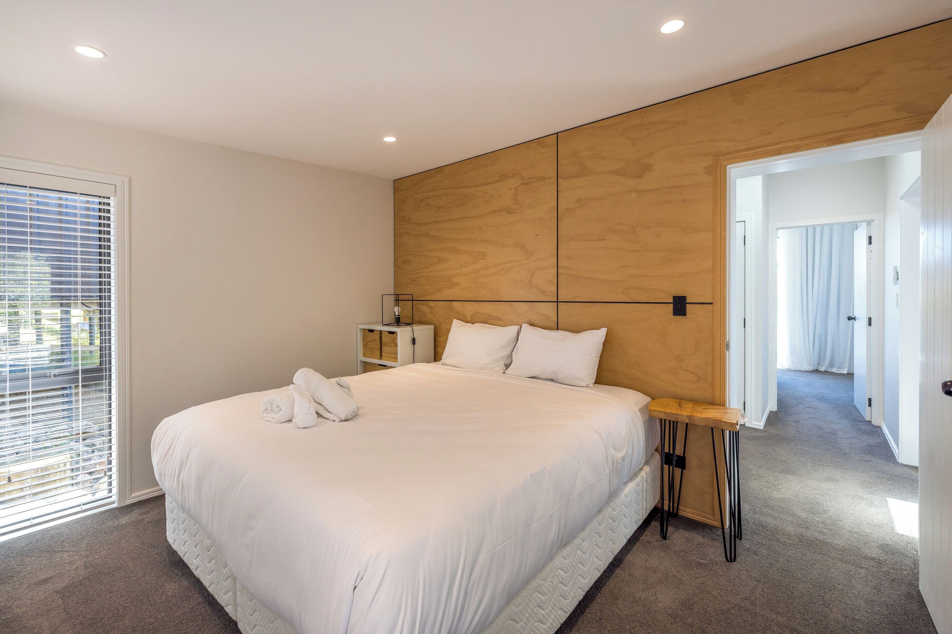 Leilighet – deluxe | Blendingsgardiner, lydisolert, wi-fi (inkludert) og sengetøy