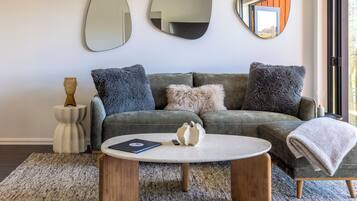 Tui Suite | Living area