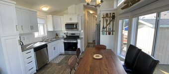 14 - Paddlers Cove Cottage