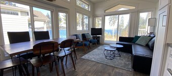 14 - Paddlers Cove Cottage By The Sea at Alder Bay