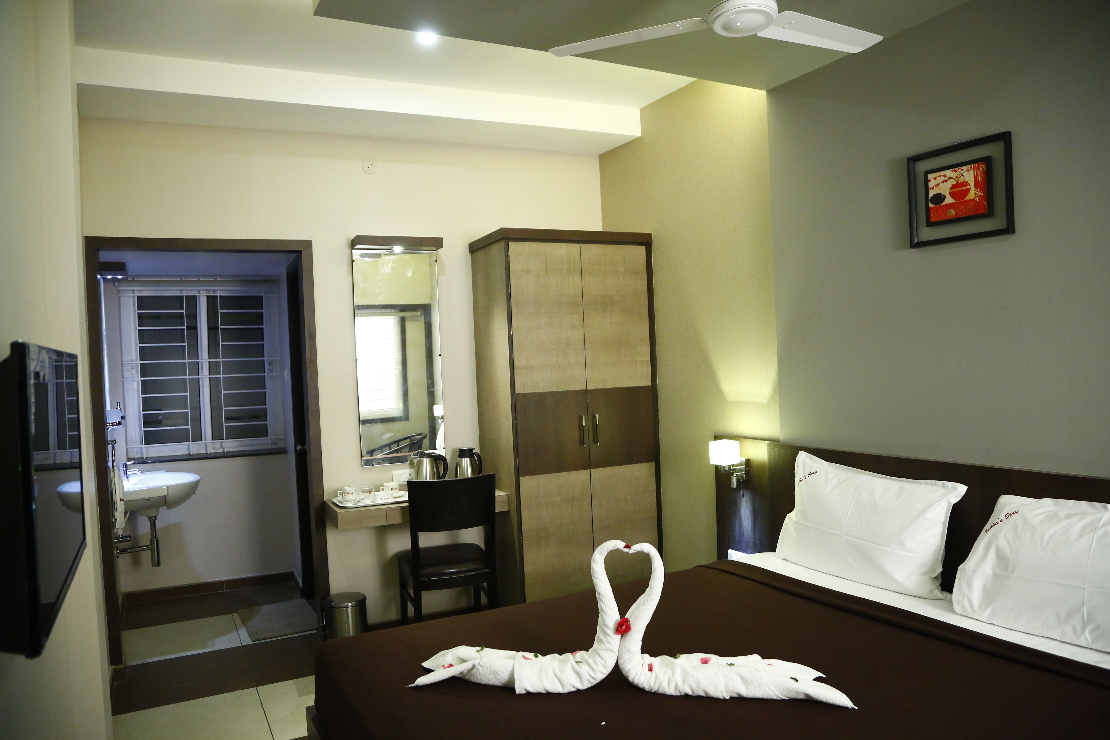 Standard Double Room, 1 Bedroom | Iron/ironing board, free WiFi