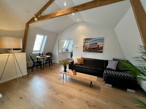 Smart TV - Comfortable holiday home just 300m from the center. Close to the beach (Castricum)