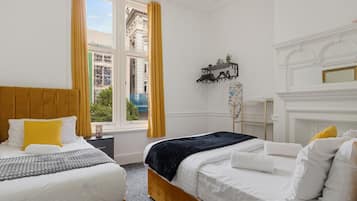 1 slaapkamer, een strijkplank/strijkijzer, wifi, beddengoed