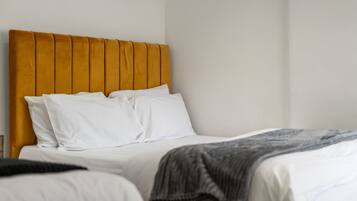 1 chambre, fer et planche à repasser, Wi-Fi gratuit, draps fournis