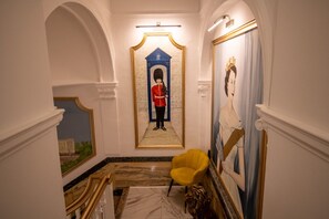 Interior - Prestigious 3 bedroom Apartment on Oxford Street - 4 (Greater London)