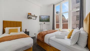 3 chambres, fer et planche à repasser, Wi-Fi gratuit