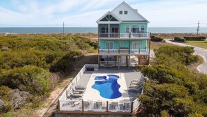 Unclassified image, 2 of 70, button - Spacious 8-bedroom oceanview house in North Topsail Beach, perfect for gatherings! (North Topsail Beach)