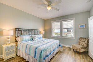 8 bedrooms, iron/ironing board, WiFi